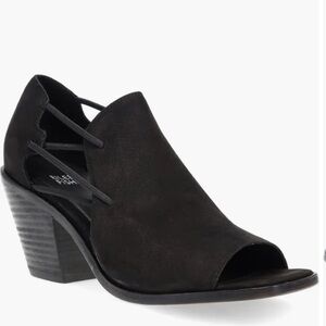 Eileen Fisher Sandal